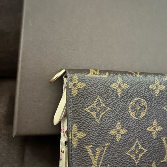 Louis Vuitton Monogram Insolite Wallet- Pretty in Pink  🩷 - Picture 3 of 6